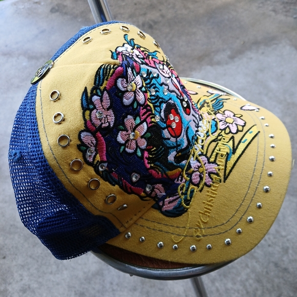 New Vintage Ed Hardy by Christian Audigier Embroidered Rhinestone Trucker Hat. - Picture 5 of 16